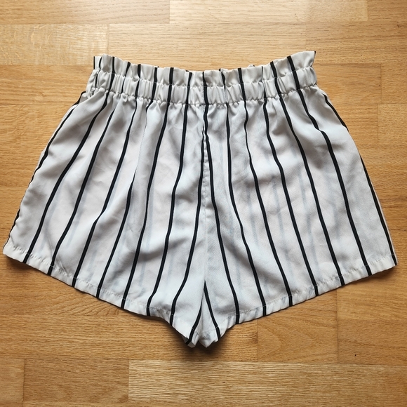 Shein Shorts - Picture 4 of 8